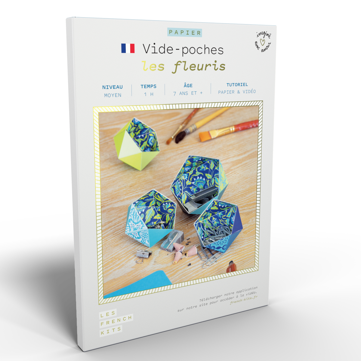 Kit to create 4 empty geometric paper pockets
