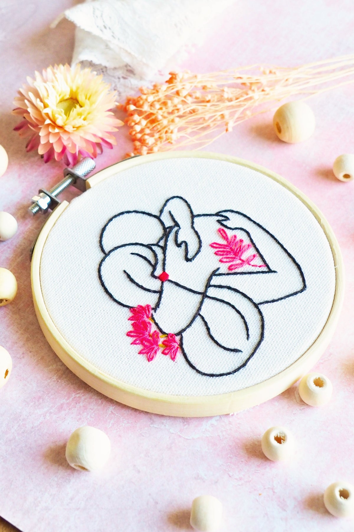 Woman Couple Embroidery Kit