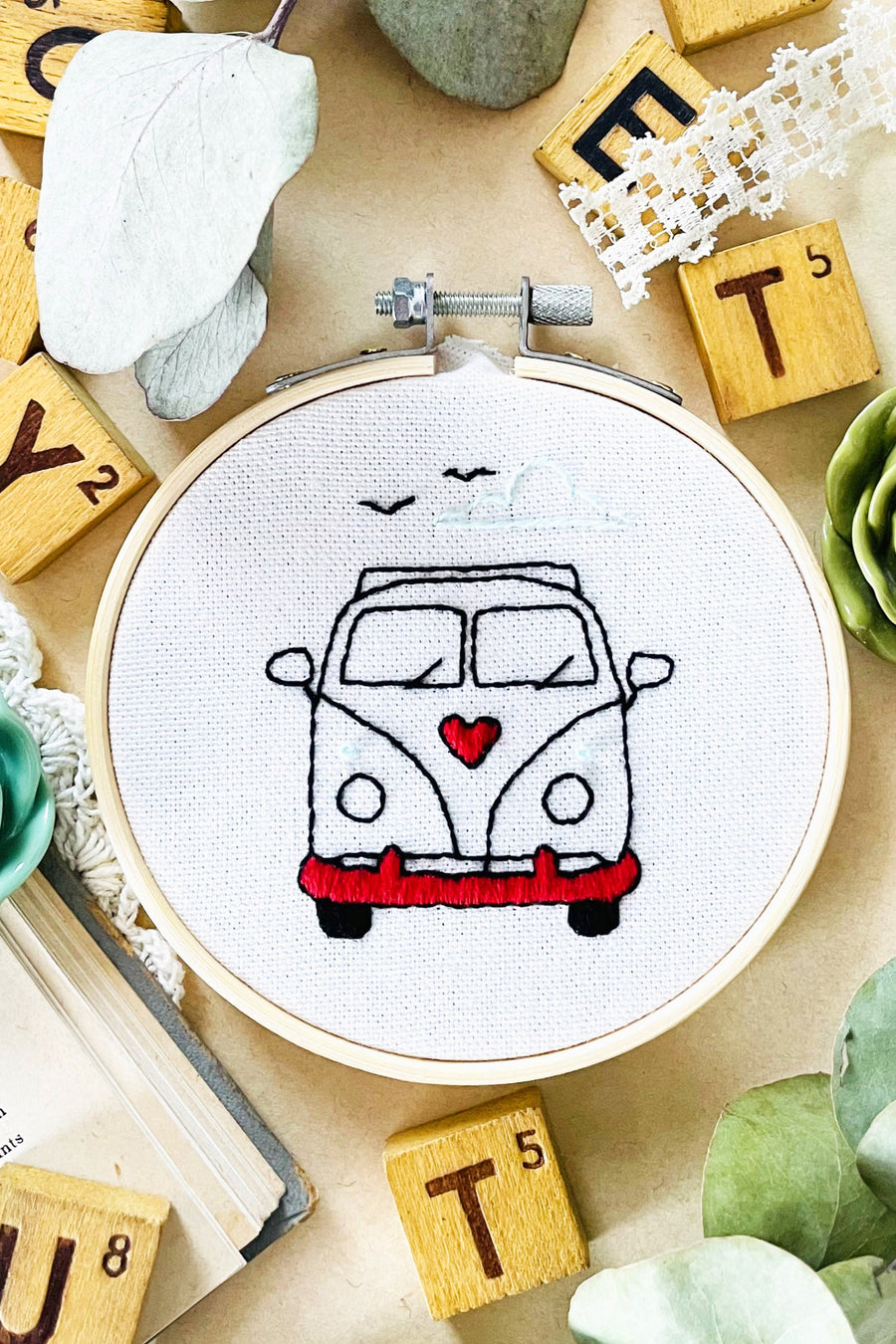 Embroidery kit - Road trip in van