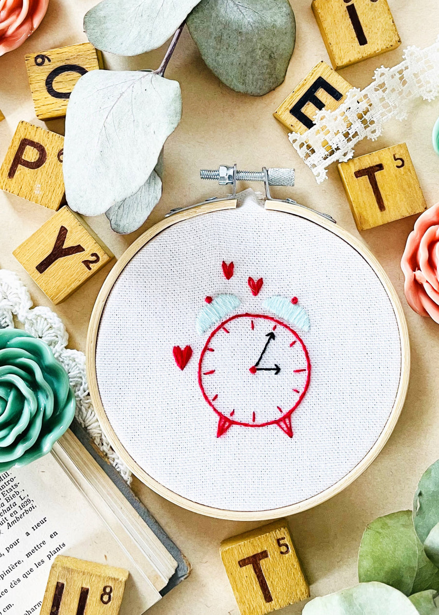 Kit Broderie - Réveil mythique