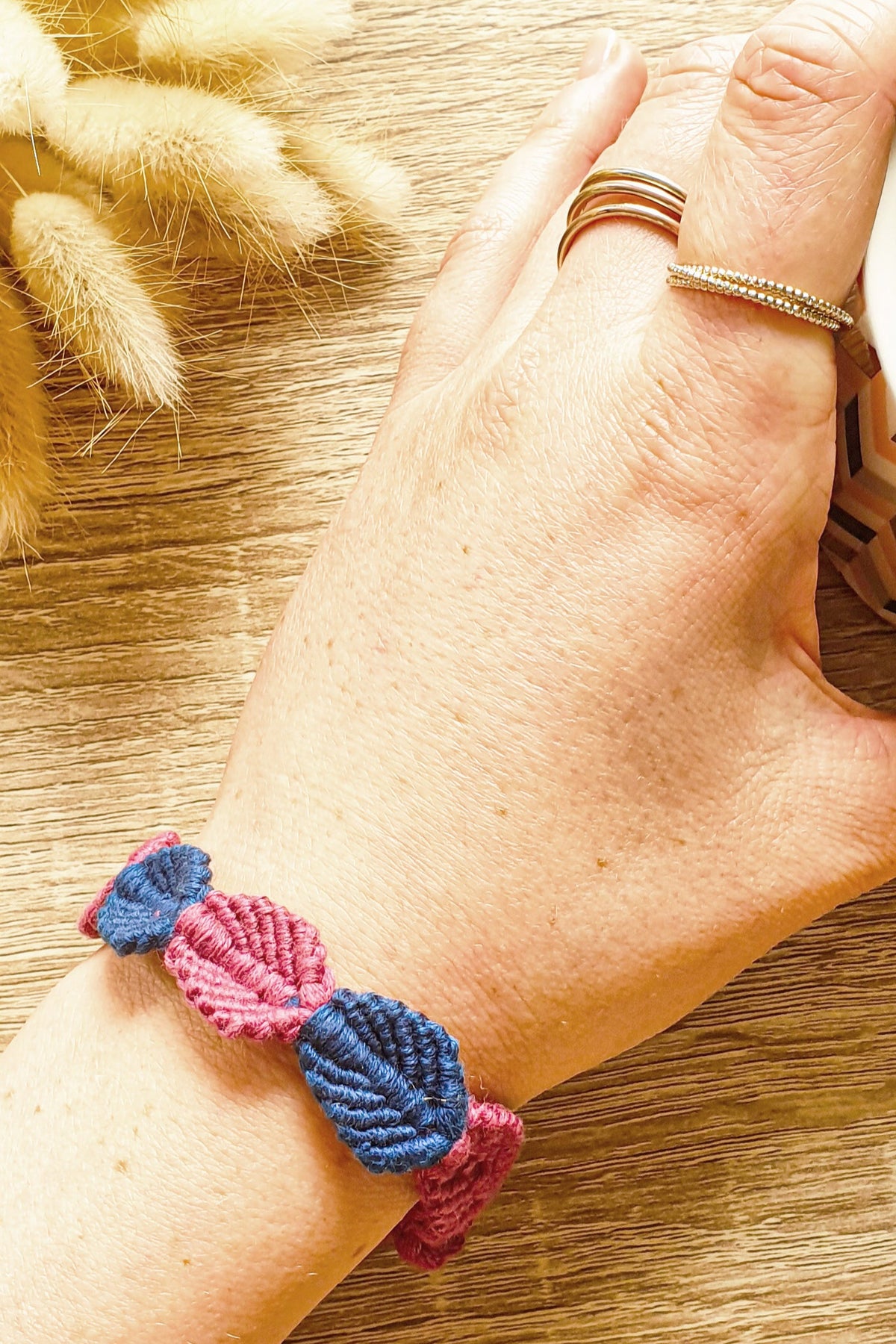 Macramé Bracelet Kit - Pretty Leaves