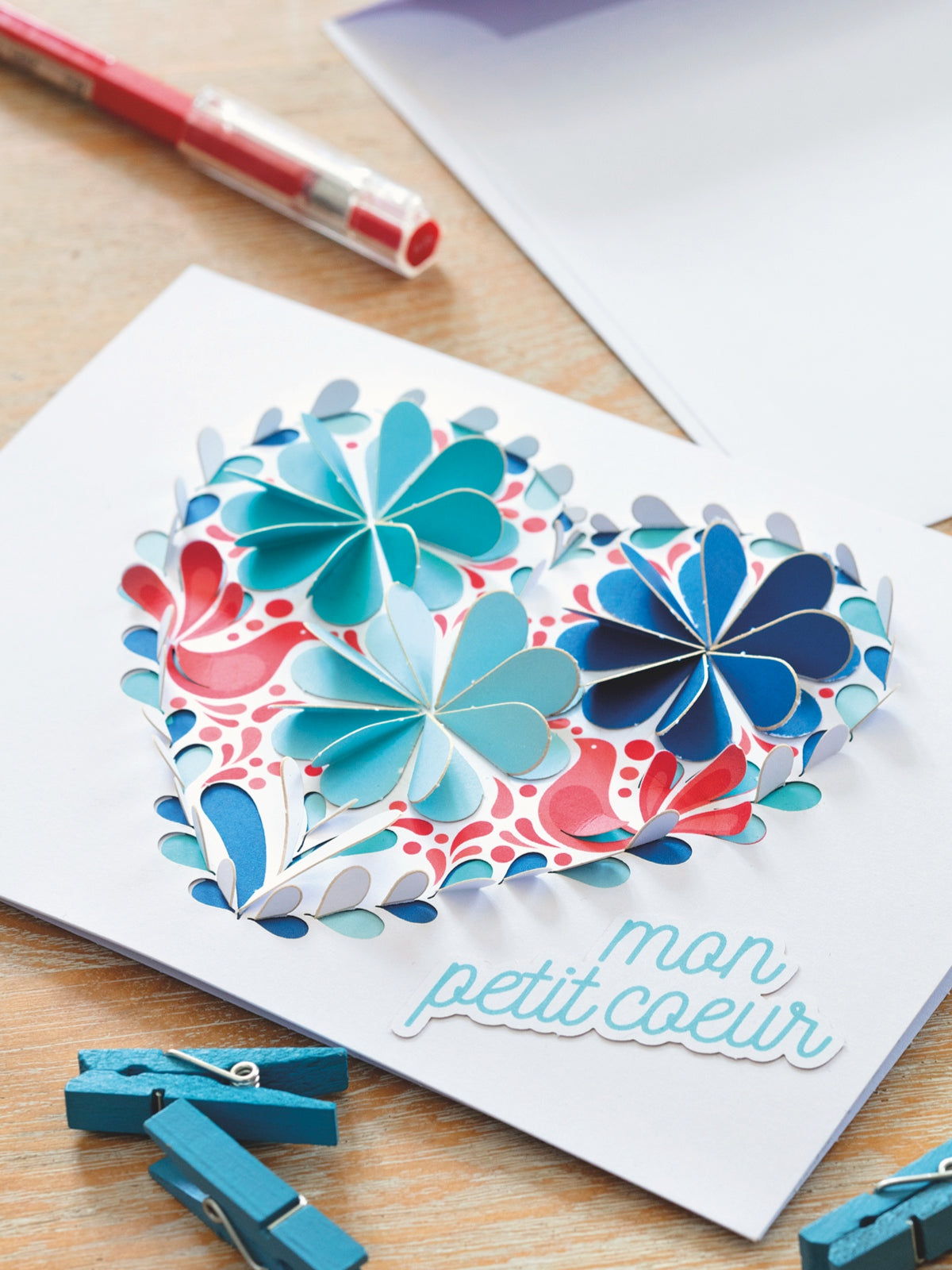 Kit to create a paper popup card